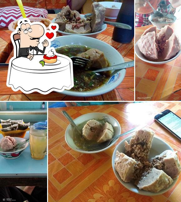 Bakso Tekwoleh