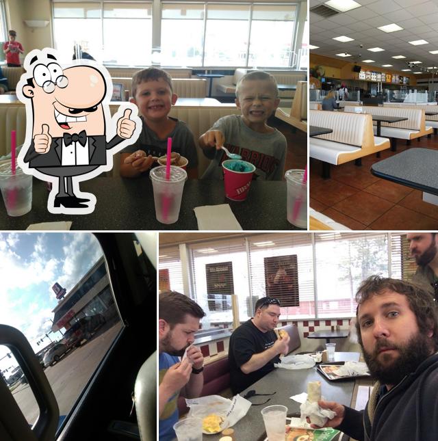Braum's Ice Cream & Dairy Store