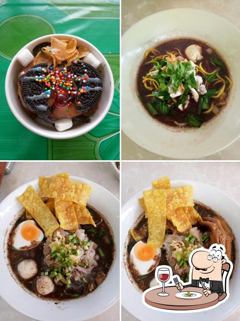 ร้านก๋วยเตี๋ยวเรือนบุญญา