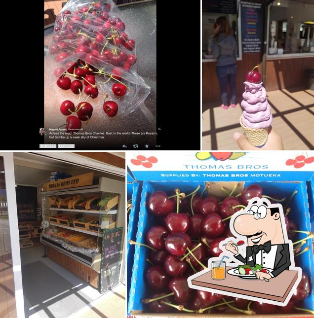 Thomas Brothers Cherry And Real Fruit Ice Cream Stall