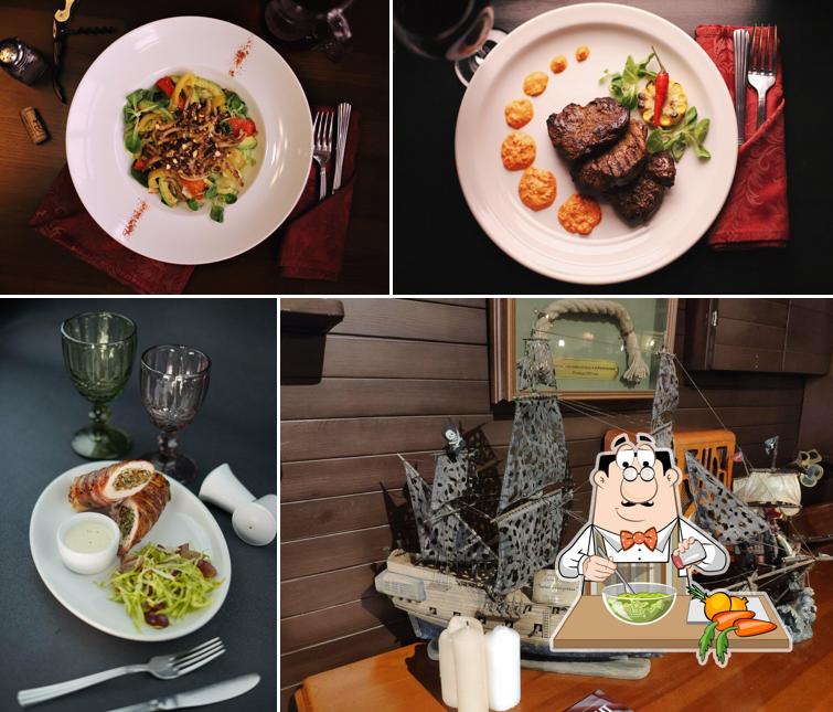 Салат из морских водорослей в "Джон Сильвер"