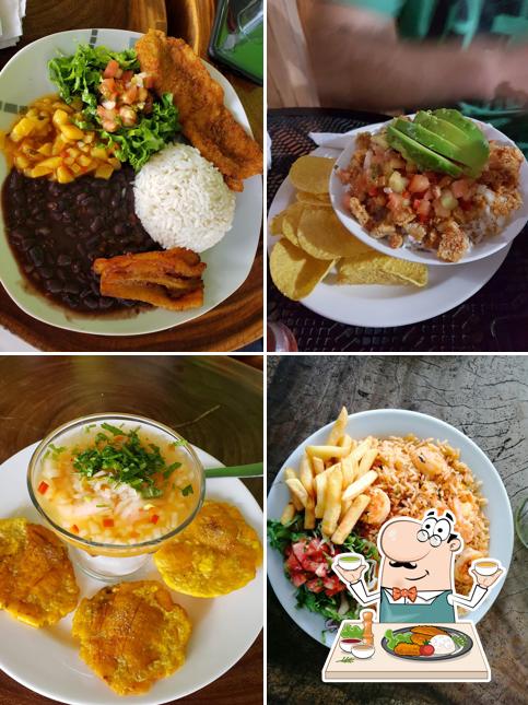 Cevichera Mary