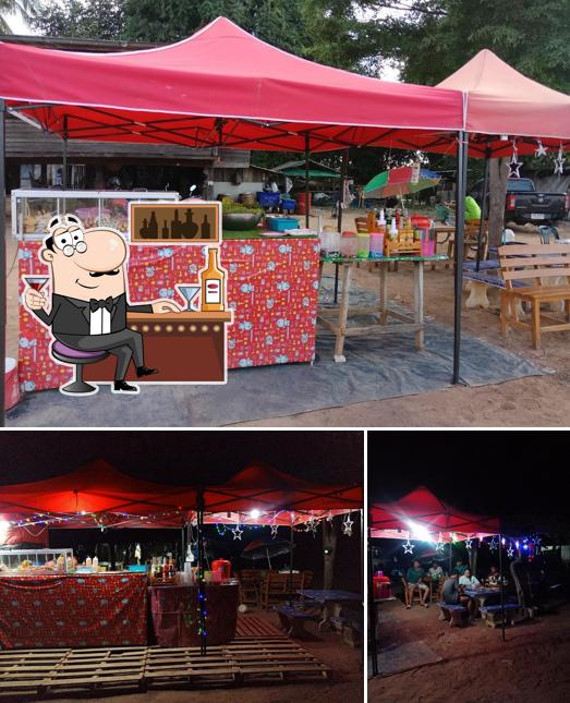 ร้านปิ้งย่างเต๊นแดง