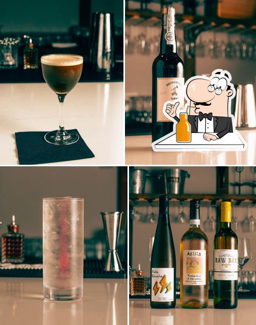 EJ's Wine Shop & Tasting Room