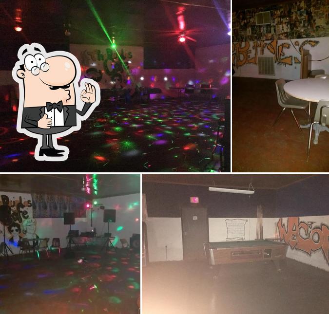Douglas Cafe-Betty's