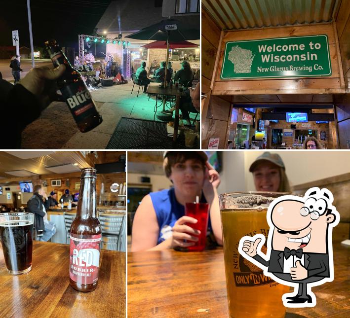 Outboards Bar & Grill