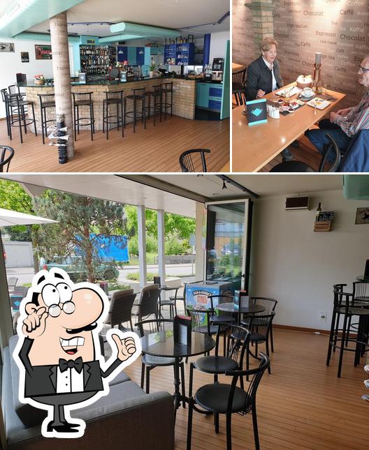 Café Bar 21