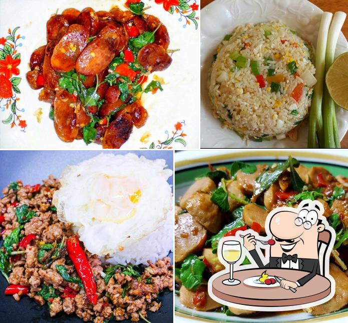 ใบหม่อนกระเพรา​พริก​แห้ง​