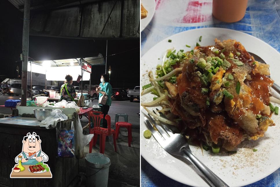 หอยทอดผัดไทยรังสิต (แม่หอย )