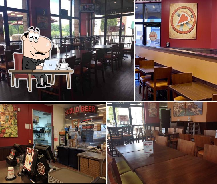 Uncle Maddio's Pizza