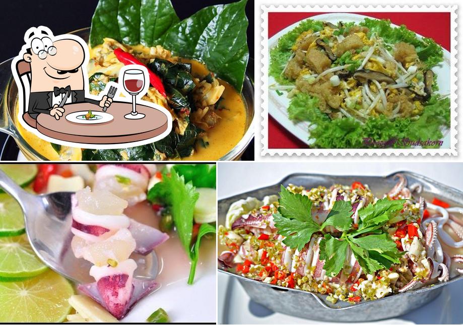PIN House - ร้านอาหารไทย พิณเฮ้าส์ ศรีราชา ชลบุรี เปิดทุกวัน