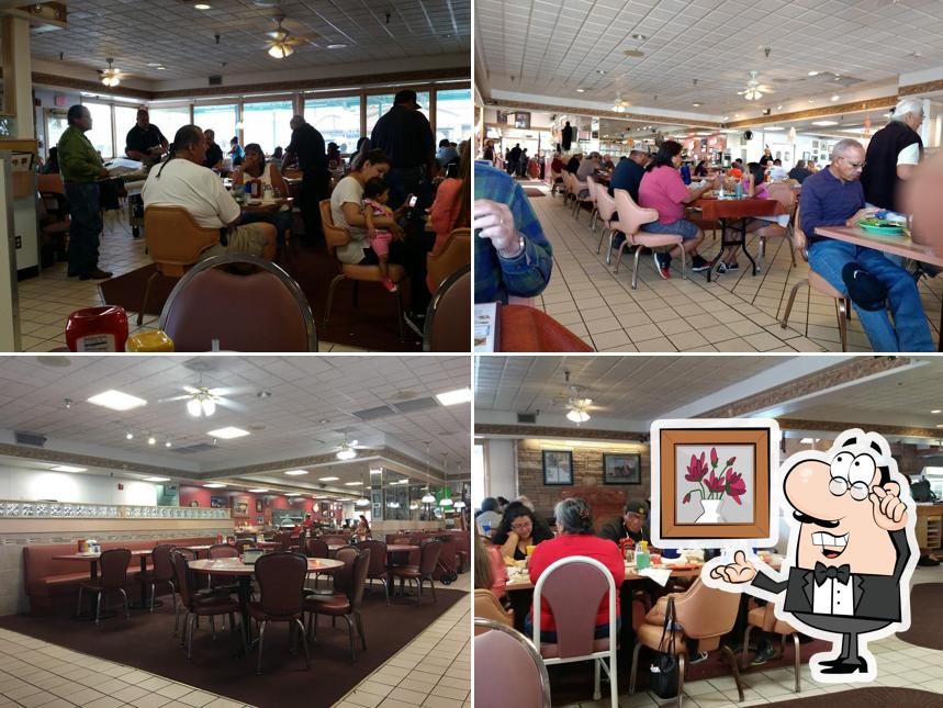 Earl's Family Restaurant