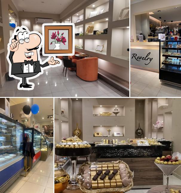 رفري حلويات & اكثر ... REVELRY SWEETS & MORE