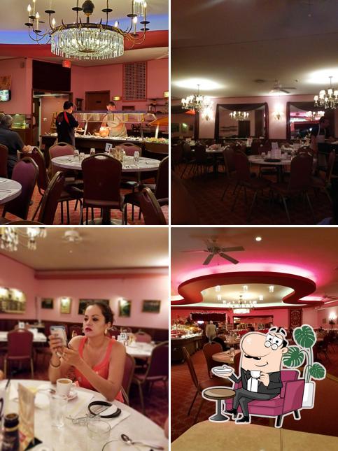 Sawa's Old Warsaw Restaurant
