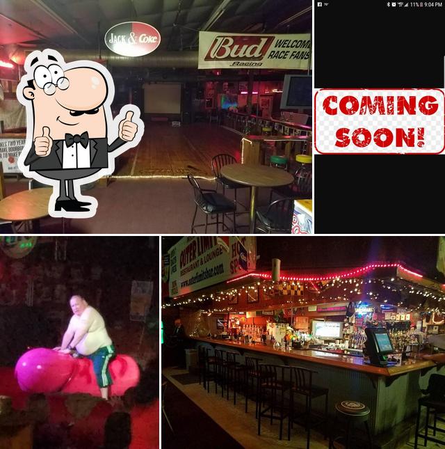 Bottoms Up Bar And Grill