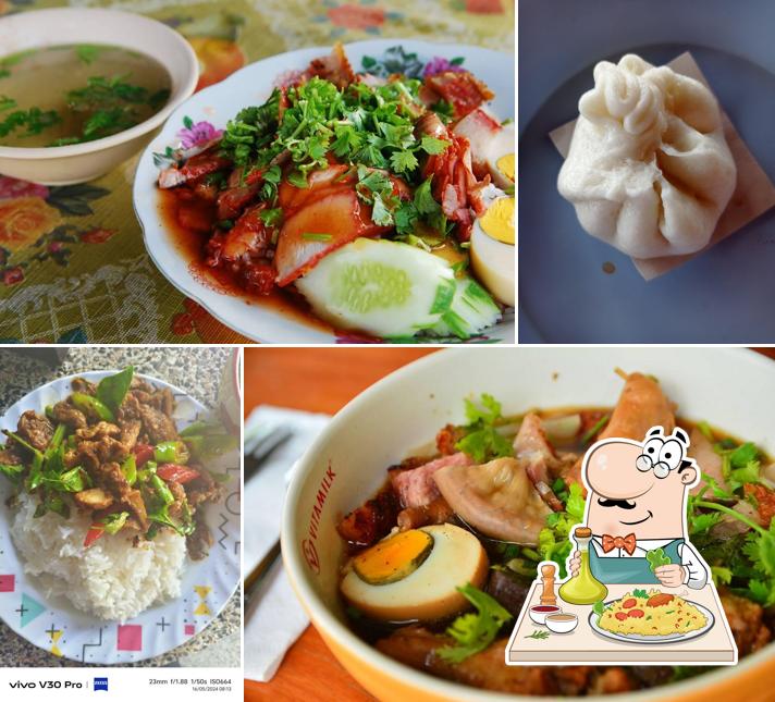 ร้านพี่ขลุด ก๋วยเตี๋ยว อาหารตามสั่ง