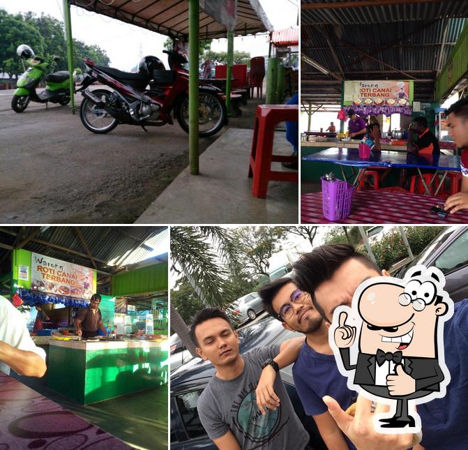 Warong Roti Canai Terbang