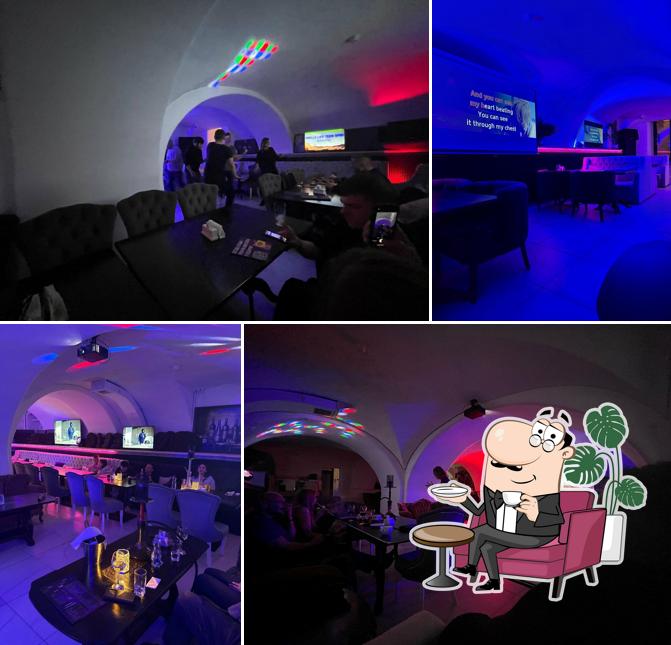 Белая стрекоза