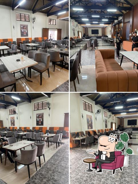 Sukarni Cafe