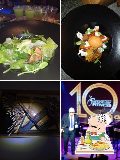 Еда в "MusicHall27"