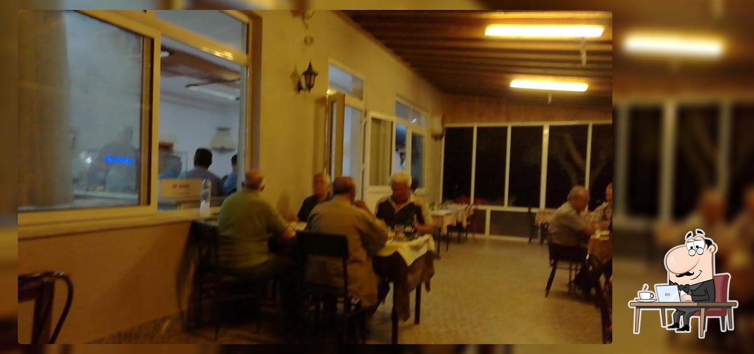 Ταβέρνα ο Μουστάκας