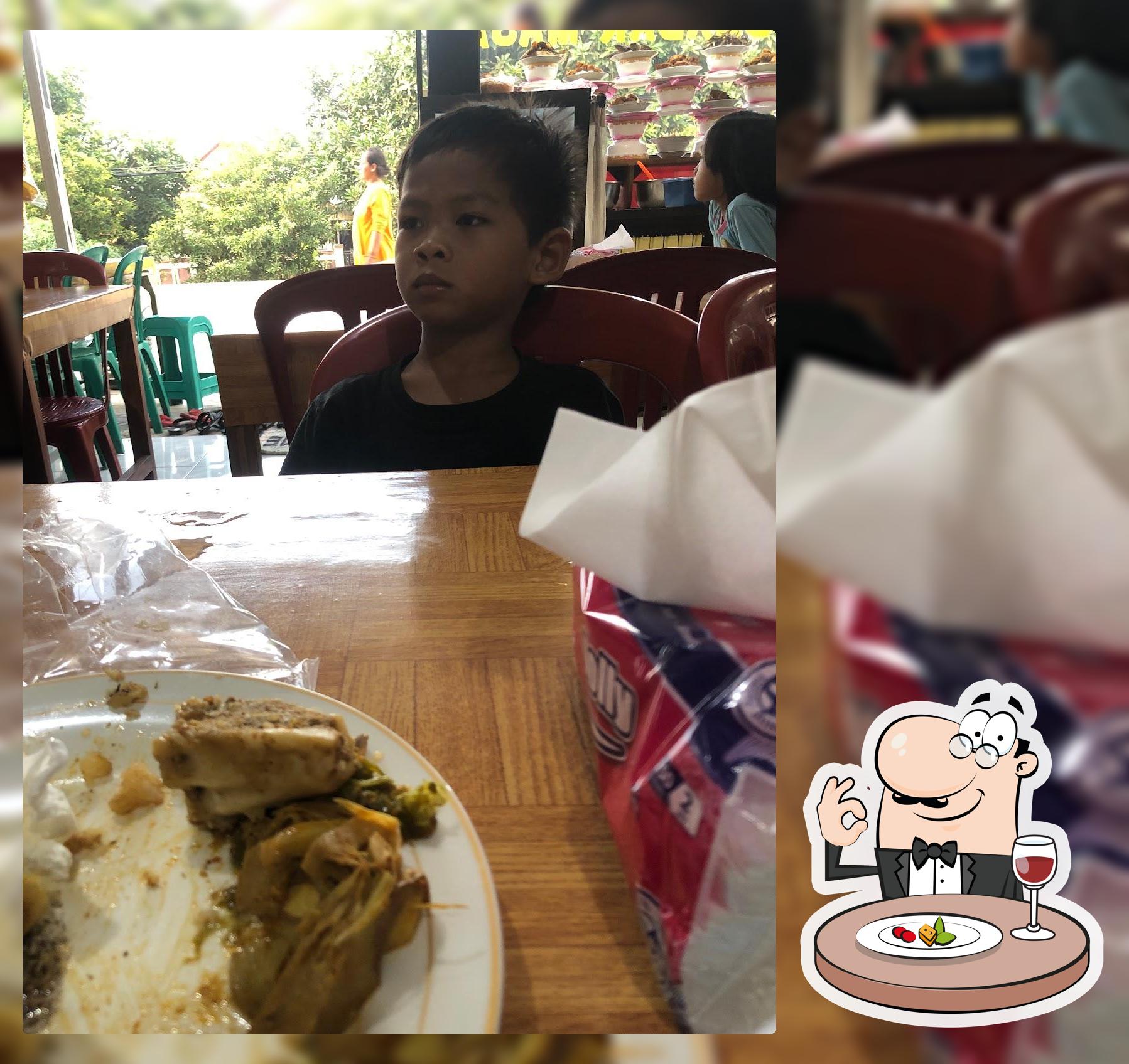 RUMAH MAKAN CUBADAK MASAK