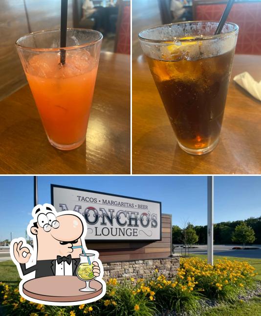 Moncho's Lounge