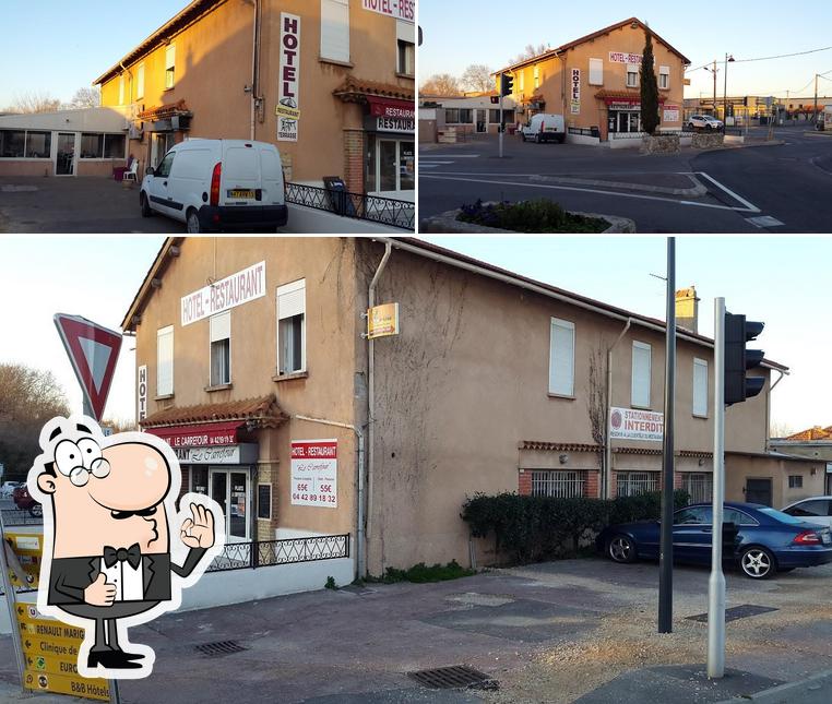 Le Carrefour