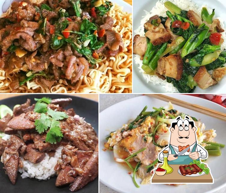 ก๋วยเตี๋ยวเรืออยุธยา อาหารตามสั่ง @ตลาดน้ำ 4 ภาค (พัทยา)