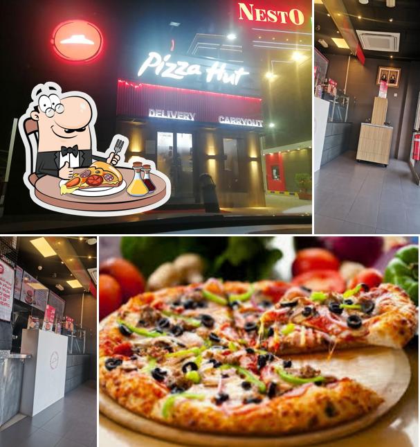 Pizza Hut Al Khaudh Al Maha Filling Station