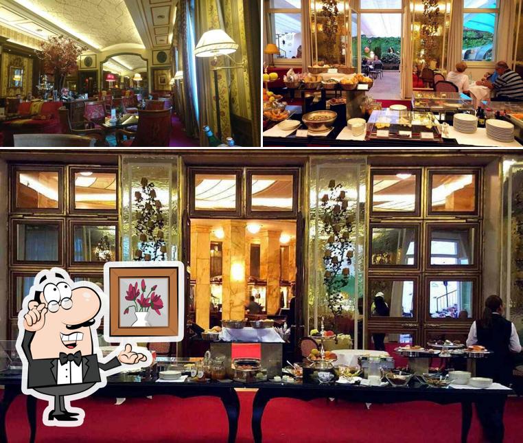 Salone Eva at Palm Court