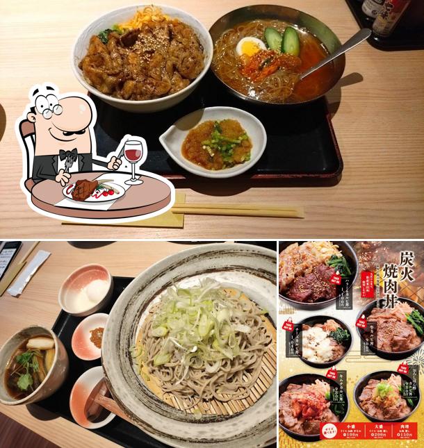 石臼挽き生そば 炭火焼肉丼 さくら 茂原店