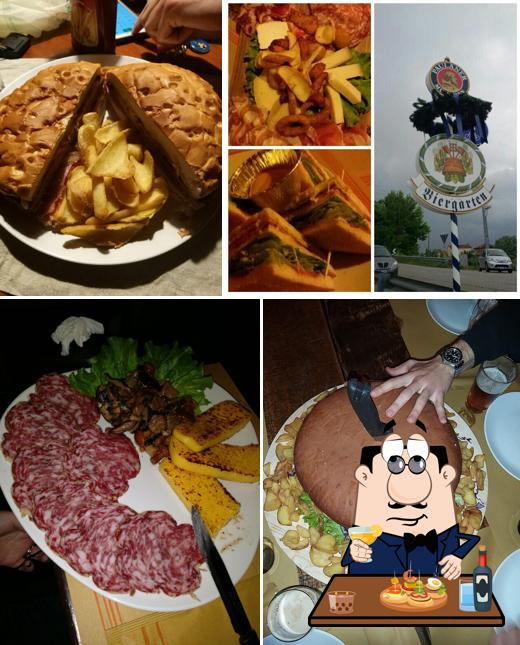 Momi's Pub