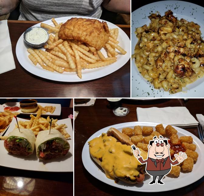 Packy's Sports Pub & Grill