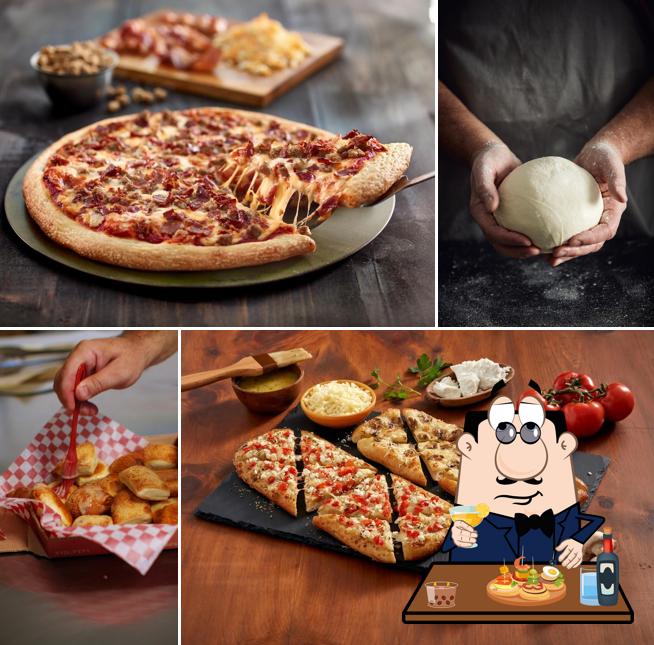 Topper's Pizza — Wellington St. N.