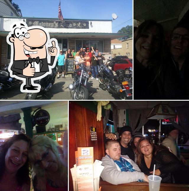 Maloney's Pub