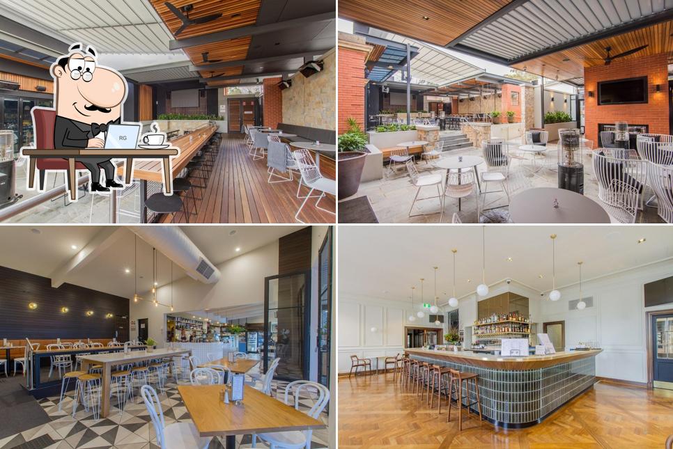 Feathers Hotel