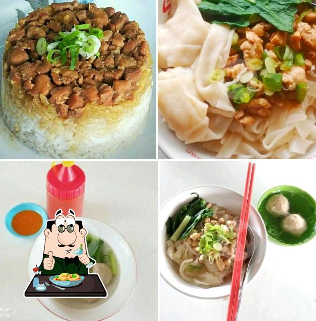 MIE AYAM ARCADIA LEGENDA WISATA CIBUBUR