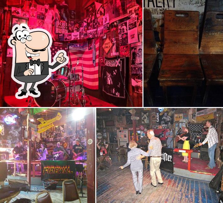 Howling Dog Saloon