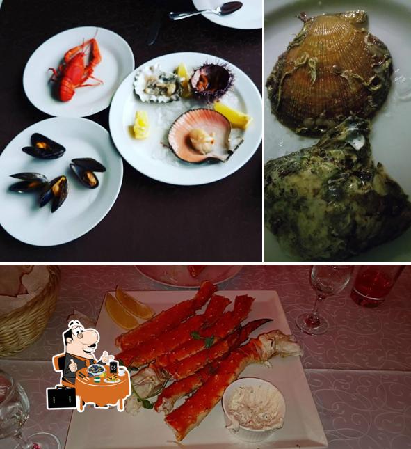 Попробуйте блюда с морепродуктами в "Панорамном ресторане "У Егорыча""