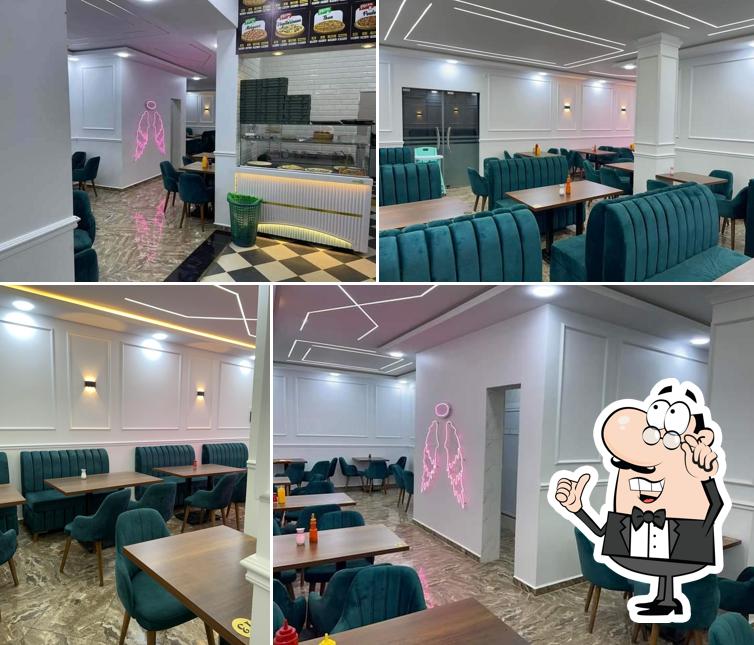 Pizzeria restaurant latino