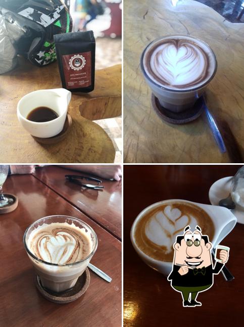Elmonts Coffee (Kopi Lokal Sulawesi Utara, Arabika Tomohon, Cafe Terbaik Tomohon)
