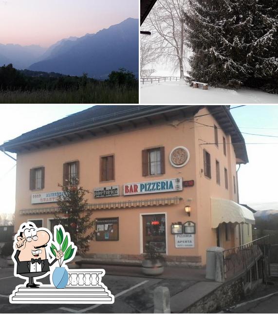 Bar Pizzeria di Viel Ermes aperta giovedì venerdì sabato e domenica alla sera domenica anche a mezzogiorno