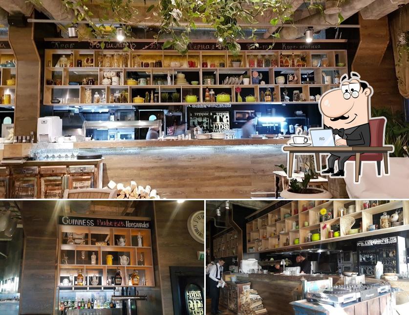 Посмотрите на внутренний интерьер "Террасы/Lounge & Bar"