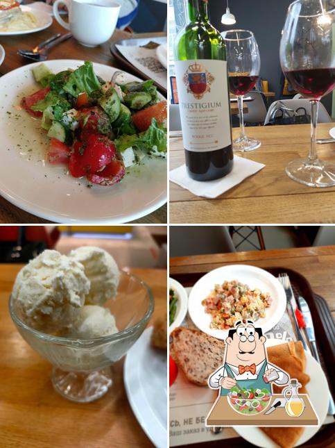 Греческий салат в "Вермишели"