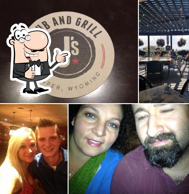 J's Pub & Grill