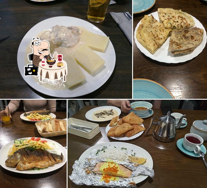 Еда в "Амале"