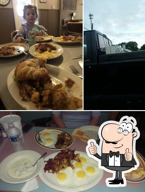 Kelly's Kitchen & Bakery