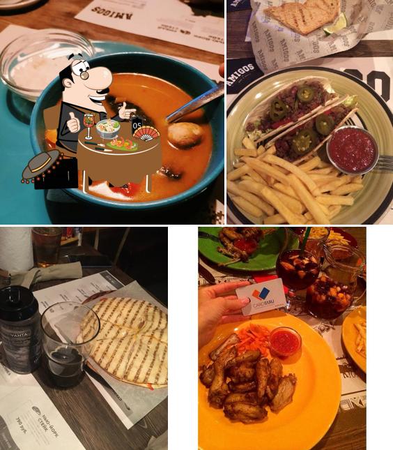 Блюда в "Amigos Bar&Grill"