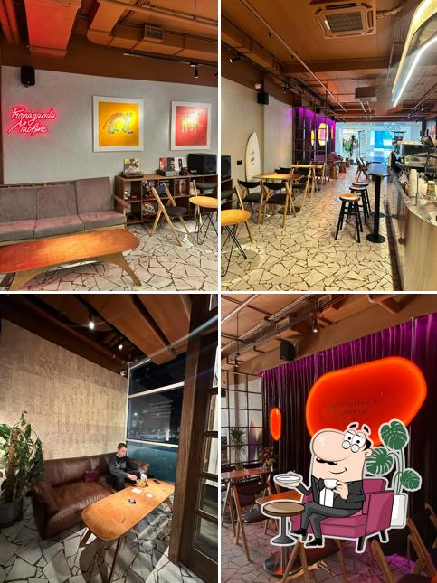 Посмотрите на внутренний интерьер "Surf Coffee"